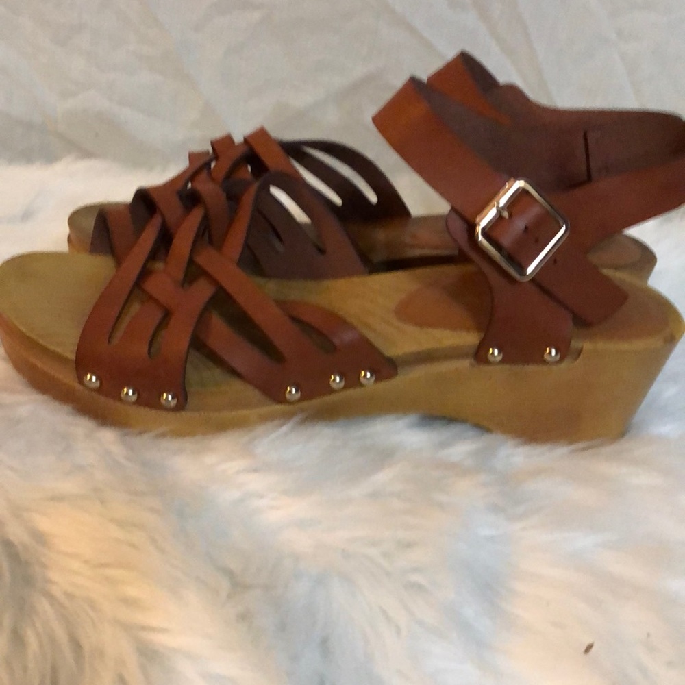 Sandals - Picture 6 of 9